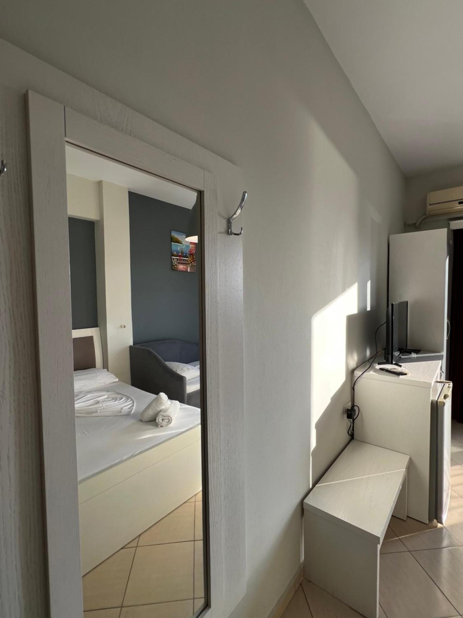 Privé Hotel Sarandë